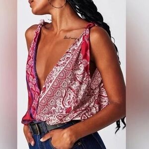 Free People Tied to You Sleeveless Tank Top Red Paisley Medium NWT! $78